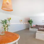 Countryside Elegant 4-bedroom Suite, Pool & Garden *
