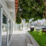 Countryside Elegant 4-bedroom Suite, Pool & Garden Nyaraló *